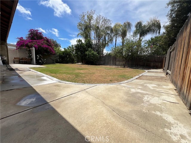 Building Photo - 5809 Sunland St