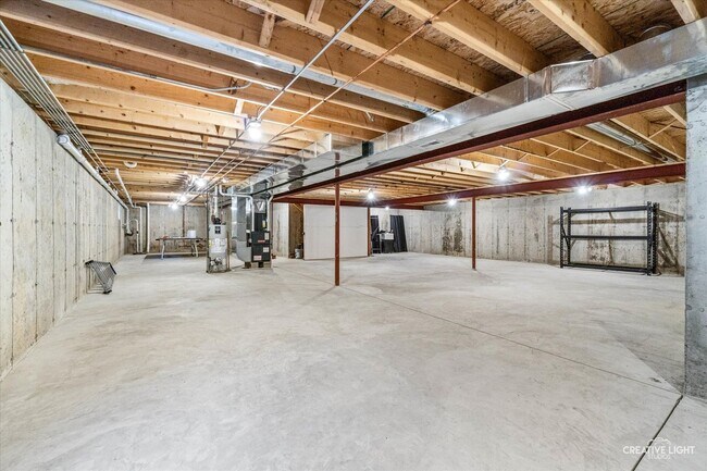 Building Photo - 1978 Eagle Dr