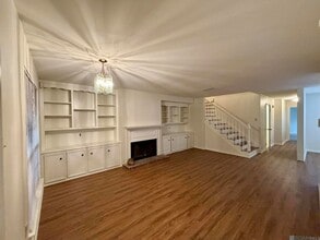 Building Photo - 5416 Heatherstone Dr