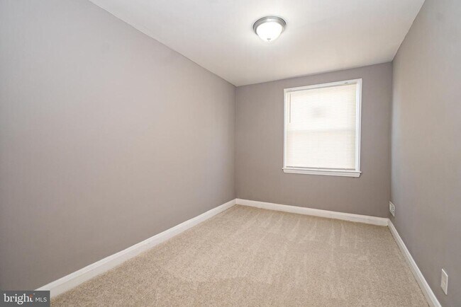 Building Photo - 3519 Kentucky Ave