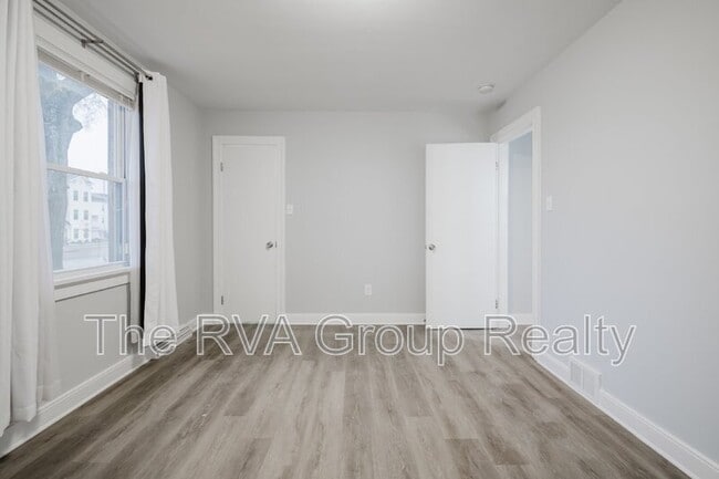 Building Photo - 4930 Bethlehem Rd