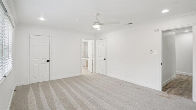 Building Photo - 3855 Crest Cove Cir