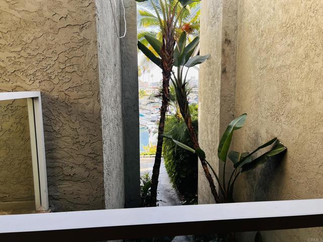 Building Photo - 4587 Cove Dr