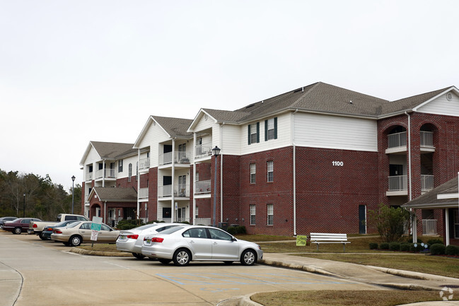 Building Photo - Oleander Park Apartments