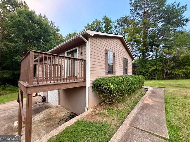 Building Photo - 204 Glendale Ct