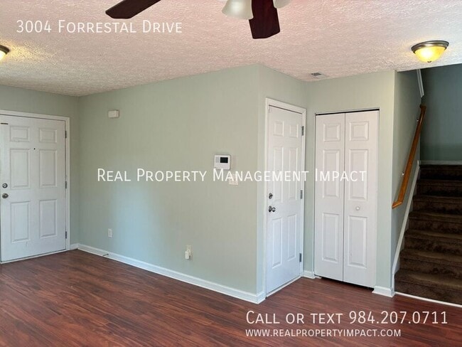 Building Photo - 3004 Forrestal Dr