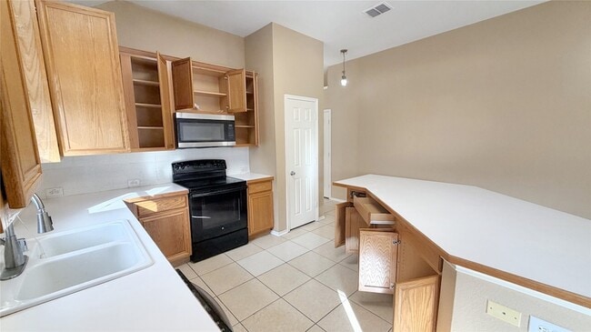 Building Photo - 7189 Waterlily Ln