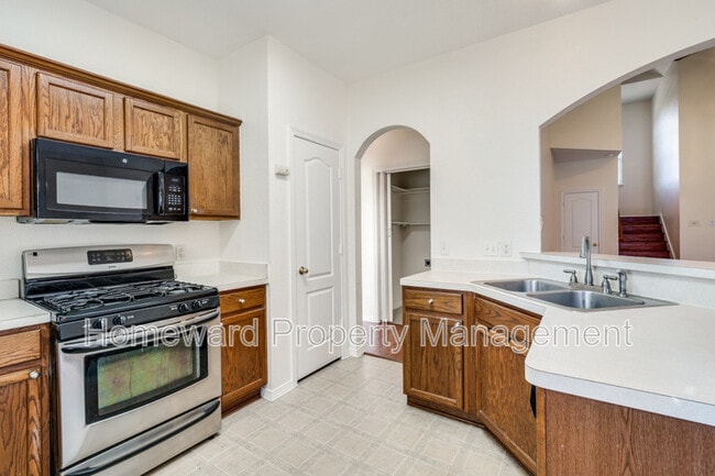 Building Photo - 1036 Liberty Cir
