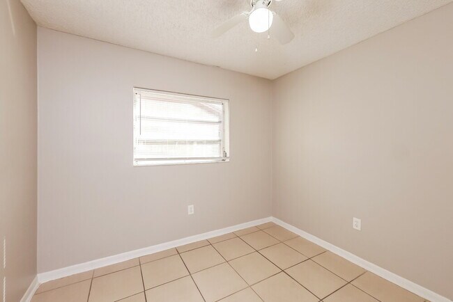 Building Photo - 2440 NW 139th St