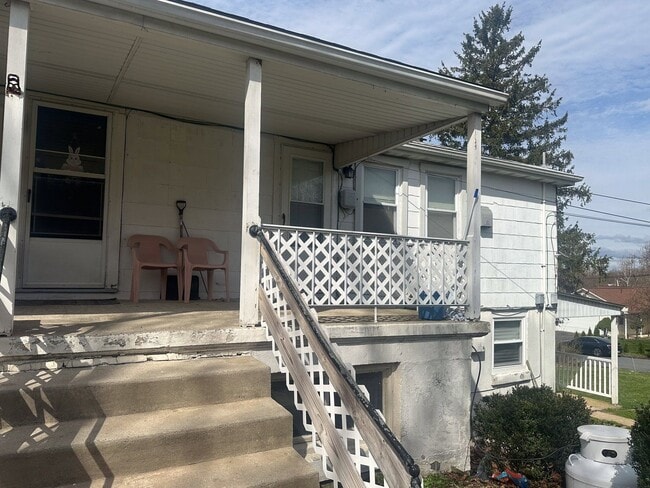 Building Photo - 1406 Beaumont Ave