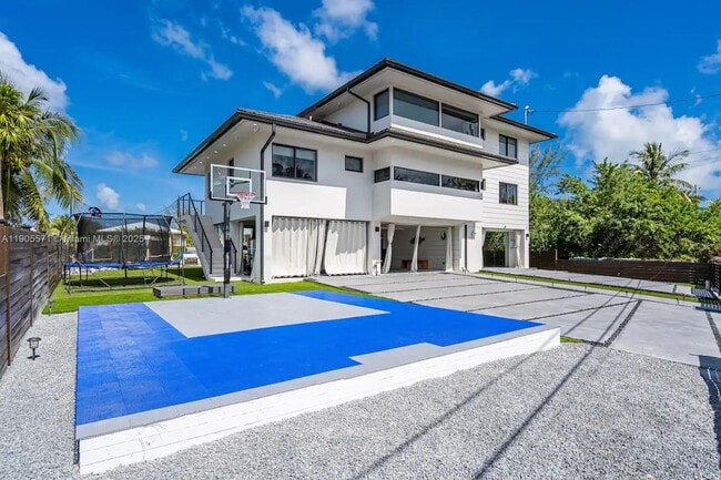 Building Photo - 32 N Bounty Ln