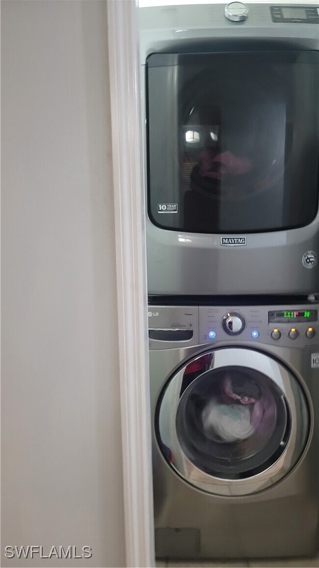 Building Photo - 2172 45th St SW