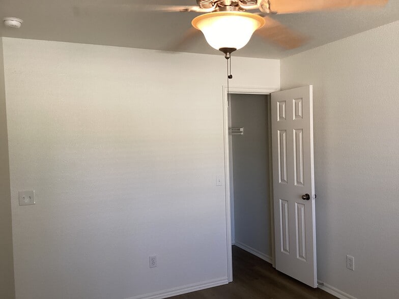 Building Photo - 17621 Lead Ln