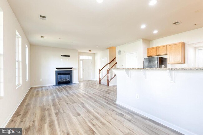 Building Photo - 23216 Observation Dr