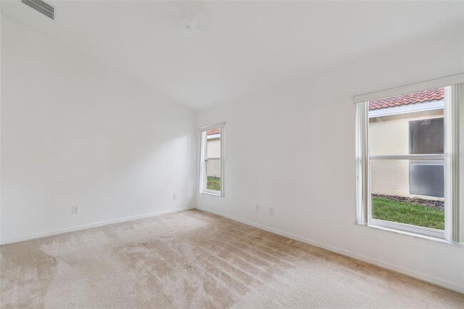 Building Photo - 1346 Solana Cir