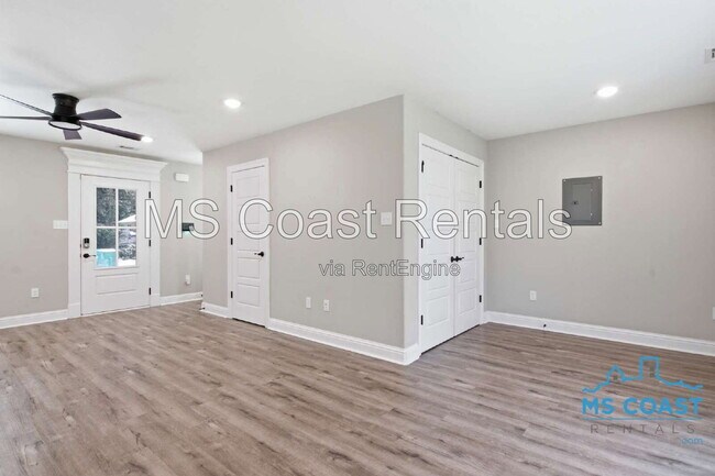 Building Photo - 13393 Rene Ave