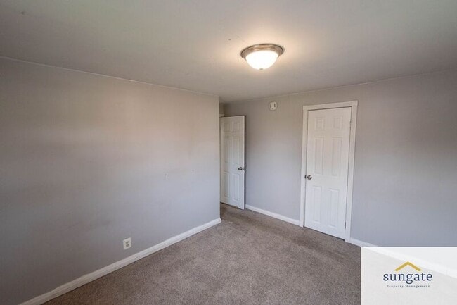 Building Photo - 7023 Deerfield Rd