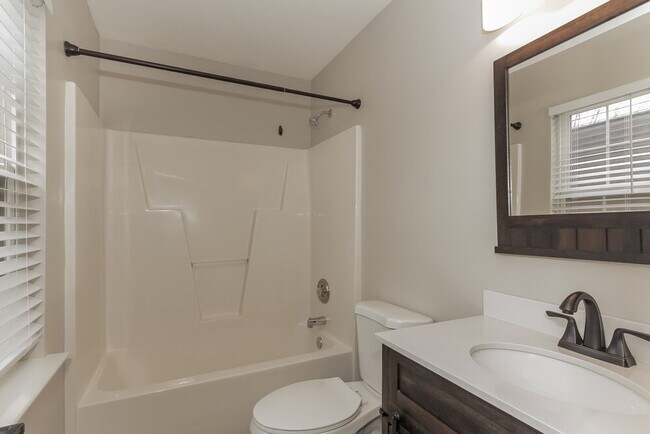 Building Photo - 1615 Flagler Ln