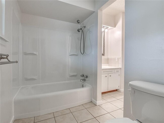 Building Photo - 9613 Rhythm Rd