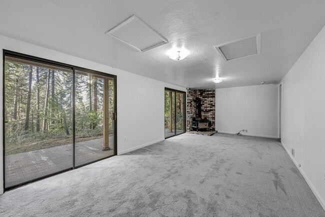 Building Photo - 2900 Shady Ln