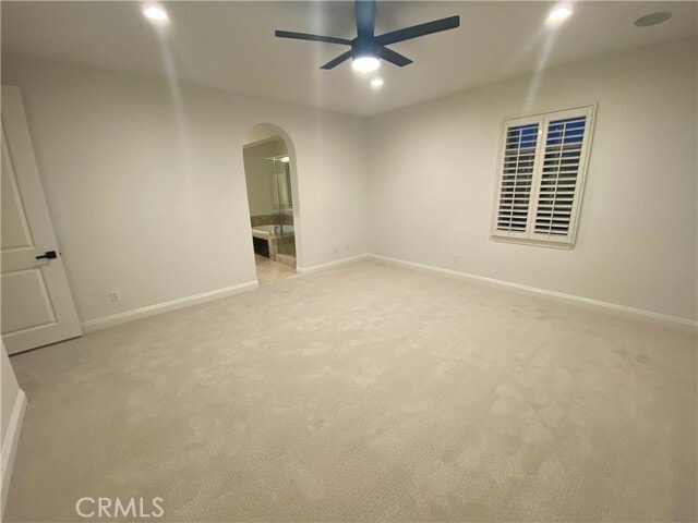 Building Photo - 25 Golf Dr