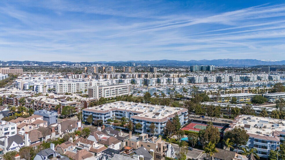 Building Photo - 4600 Via Dolce