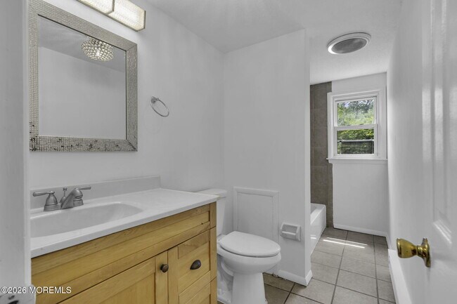 Building Photo - 102 Buckhorn Lake Ct