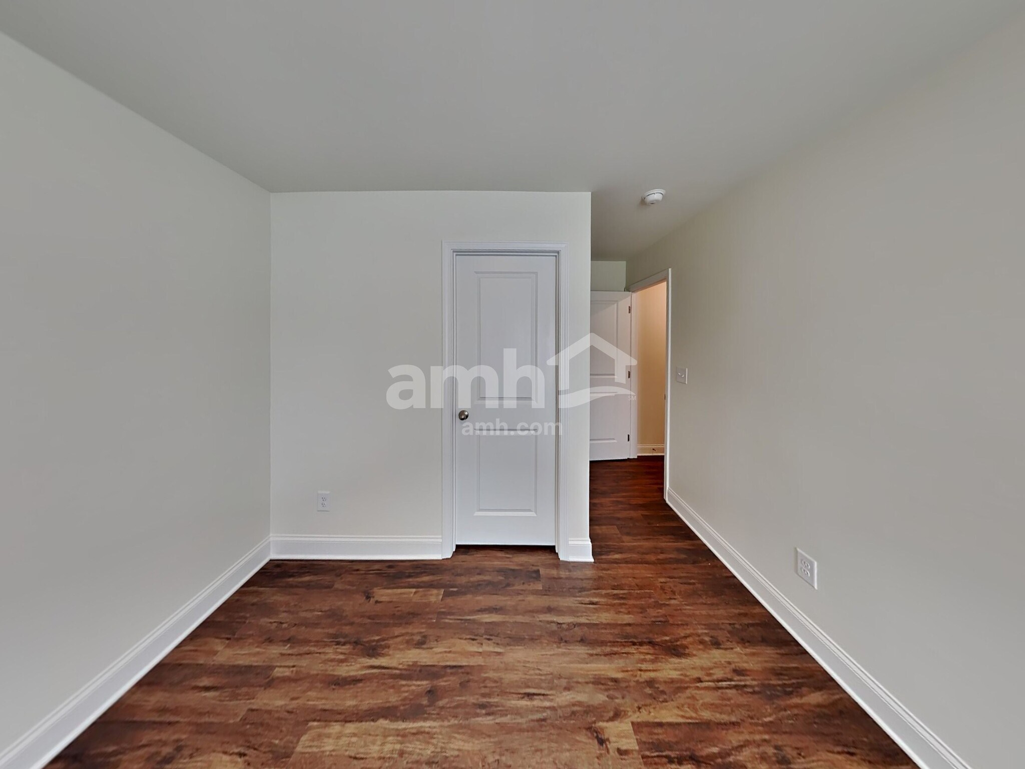 Building Photo - 113 Pecan Dr