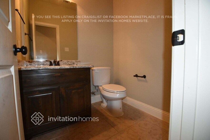 Building Photo - 5629 Park View Dr