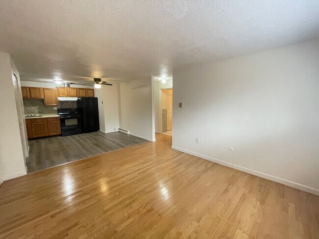 Building Photo - 175 Loudon Rd