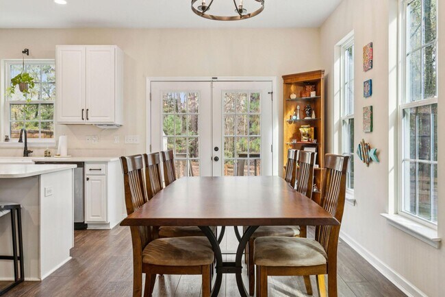 Building Photo - 4 Bedroom, 2.5 Bathroom Home in The Refuge at Ravenel - Ravenel