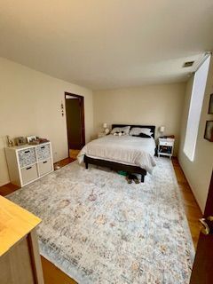 Building Photo - 3055 N Sheffield Ave