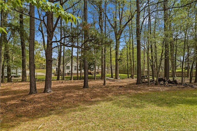 Building Photo - 50 Dino Ct