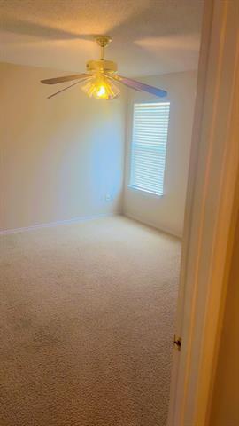 Building Photo - 3920 Fox Run Dr