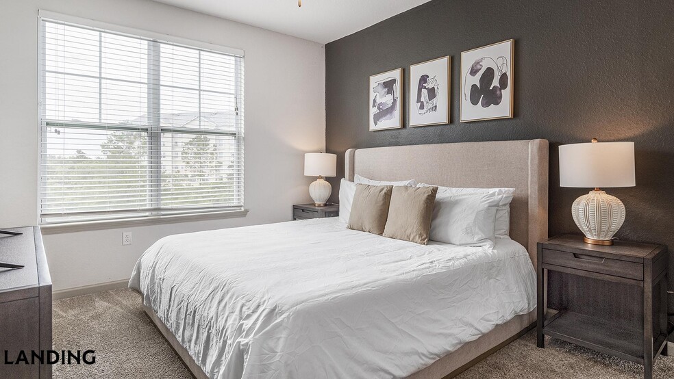 Building Photo - 343 S 400 E