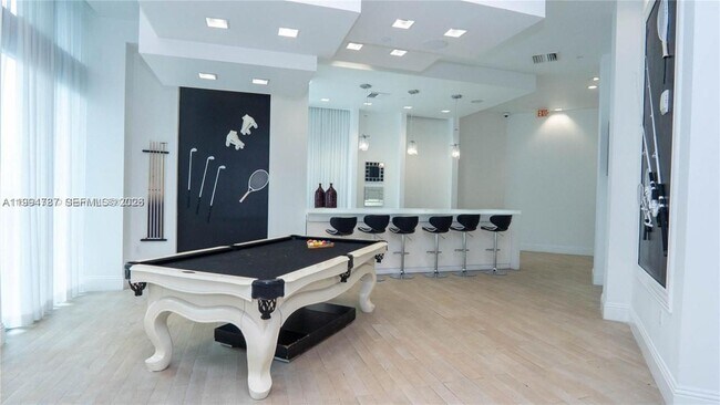 Building Photo - 350 S Miami Ave