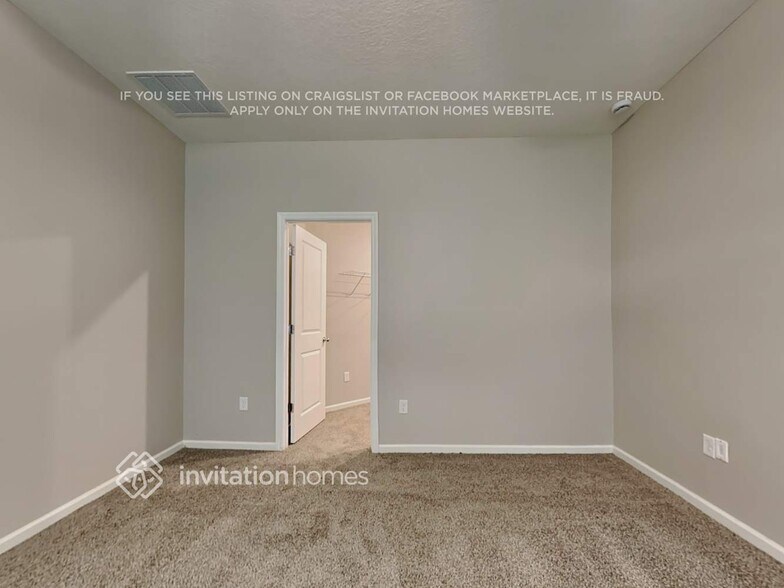 Building Photo - 9822 Lemon Grass Ln