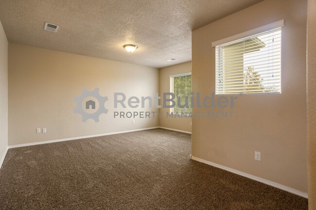 Building Photo - LEASE PENDING – PLEASE APPLY AT YOUR OWN D...