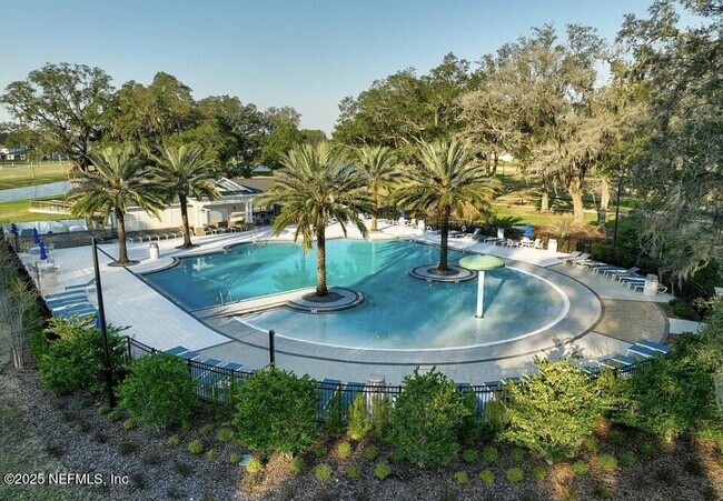 Building Photo - 163 Pine Forest Ct