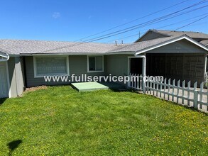 Building Photo - 9101 Corbin Dr