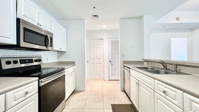 Building Photo - 1200 Town Center Dr