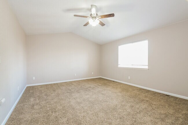 Building Photo - 13922 Hudson Way