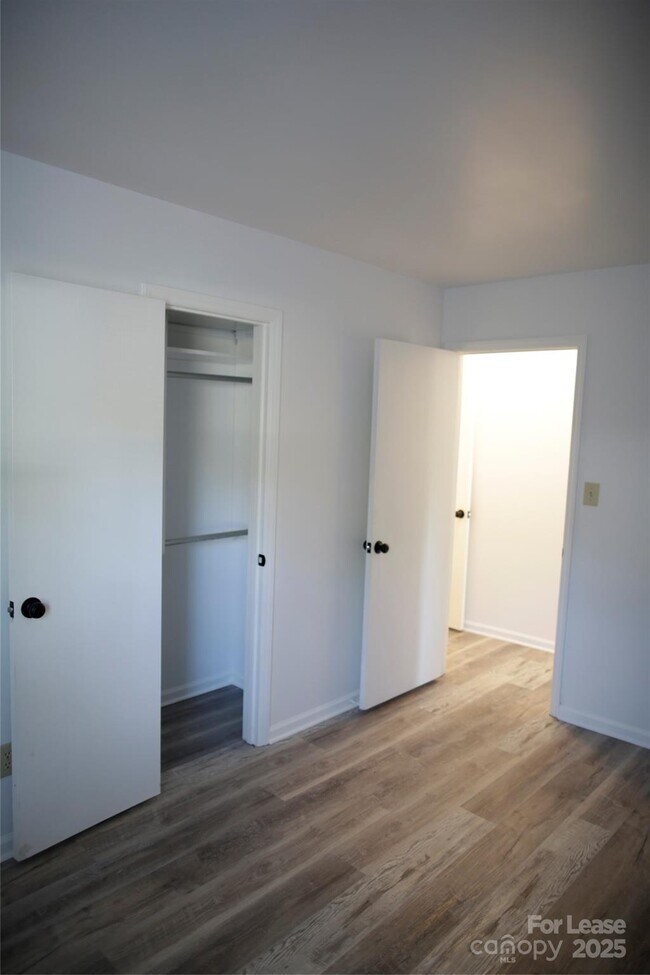 Building Photo - 12300 Rock Canyon Dr