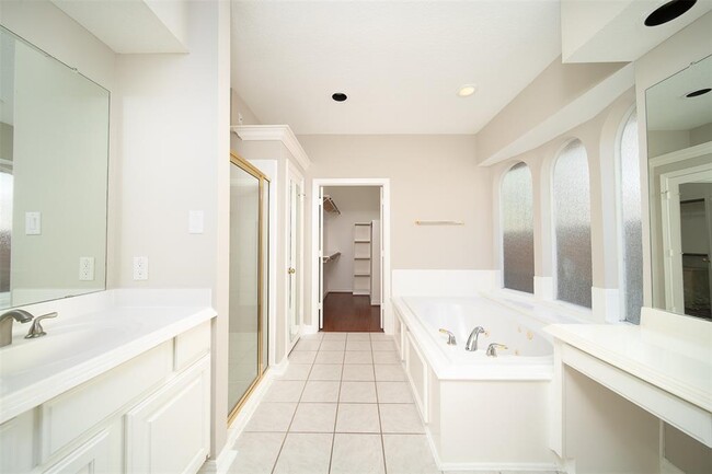 Building Photo - 5411 Dunston Ct