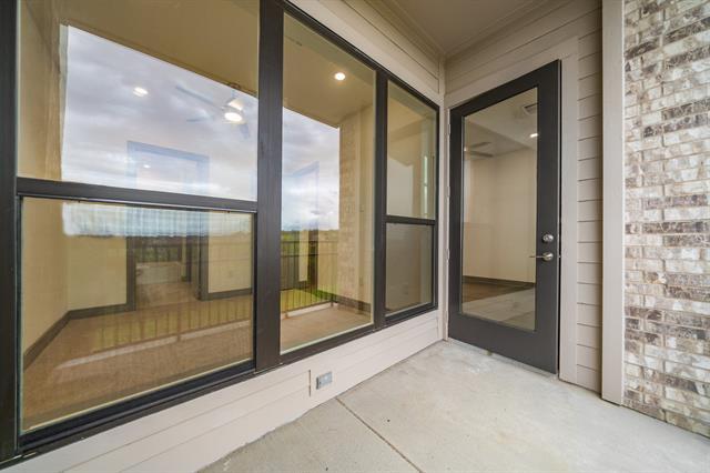 Building Photo - 2700 Old Denton Rd