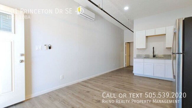 Building Photo - 501 Princeton Dr SE