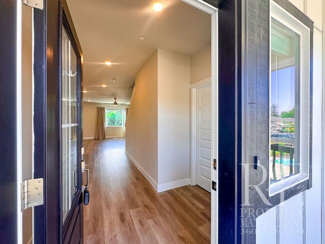 Building Photo - 4219 Nettle Dr SE
