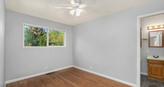 Building Photo - Charming 3 Bedroom / 2 Bath Home Near City Park – Fort Collins