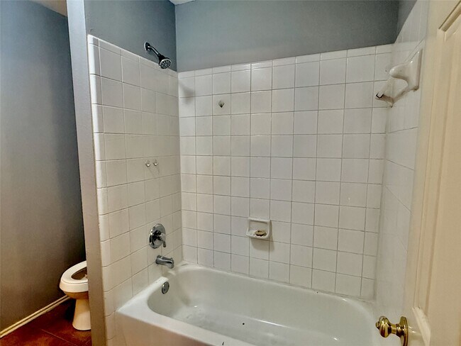 Building Photo - 5218 Hill Timbers Dr