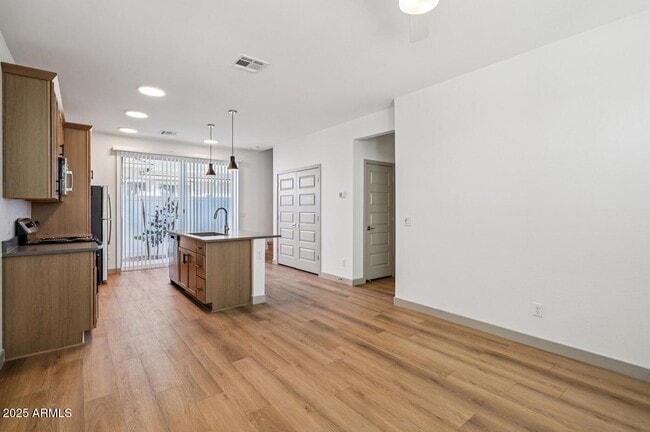 Building Photo - 19550 N Gunsmoke Rd